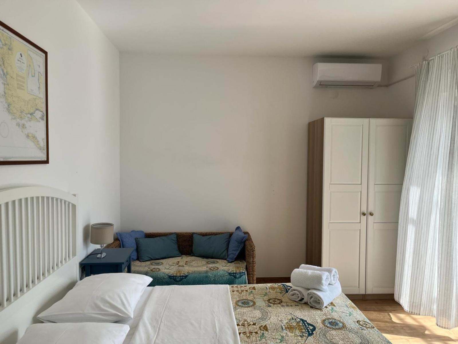 Mare Apartment *