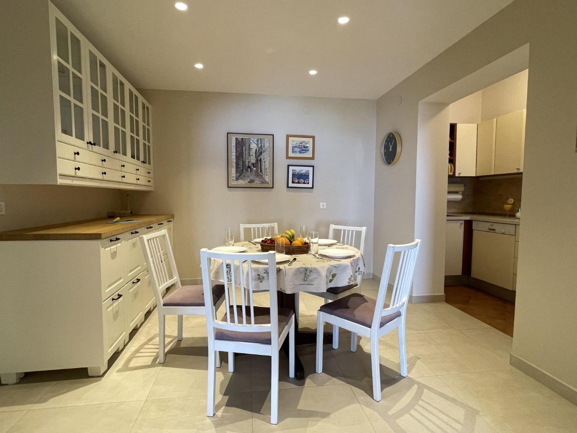 Mare Apartment *